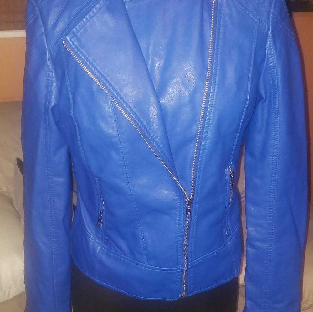 Jacket - Picture 2 of 3